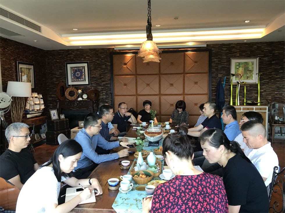 控股公司召开出口美国业务座谈会(图1)