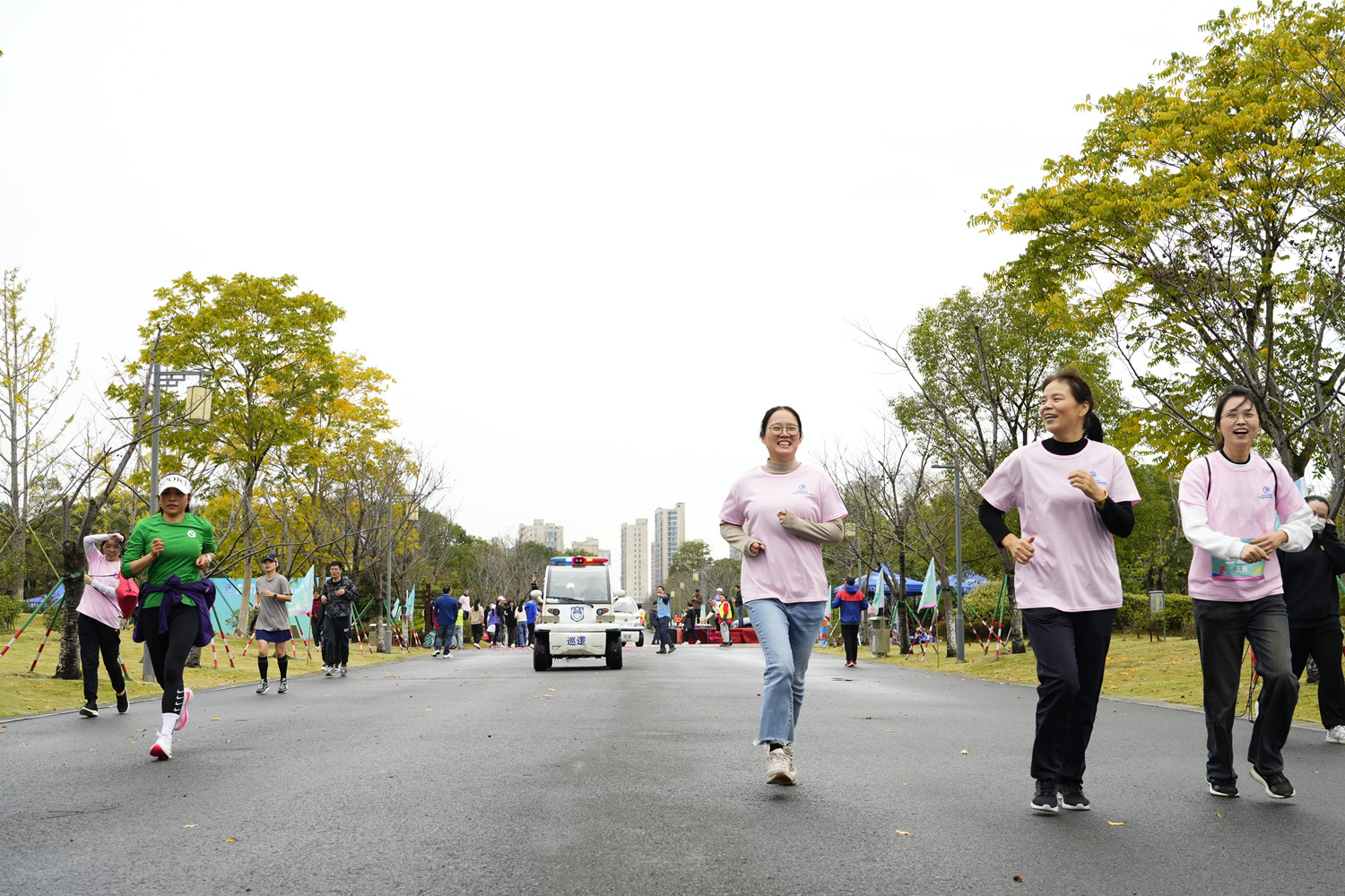 展外贸风采  赢共同未来  2023慈溪外贸杯MINI马拉松热力开跑(图28)