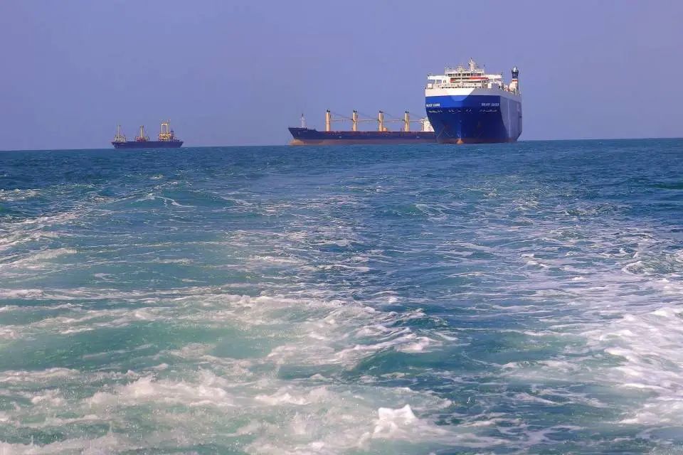 4-25030514235Y58.jpg